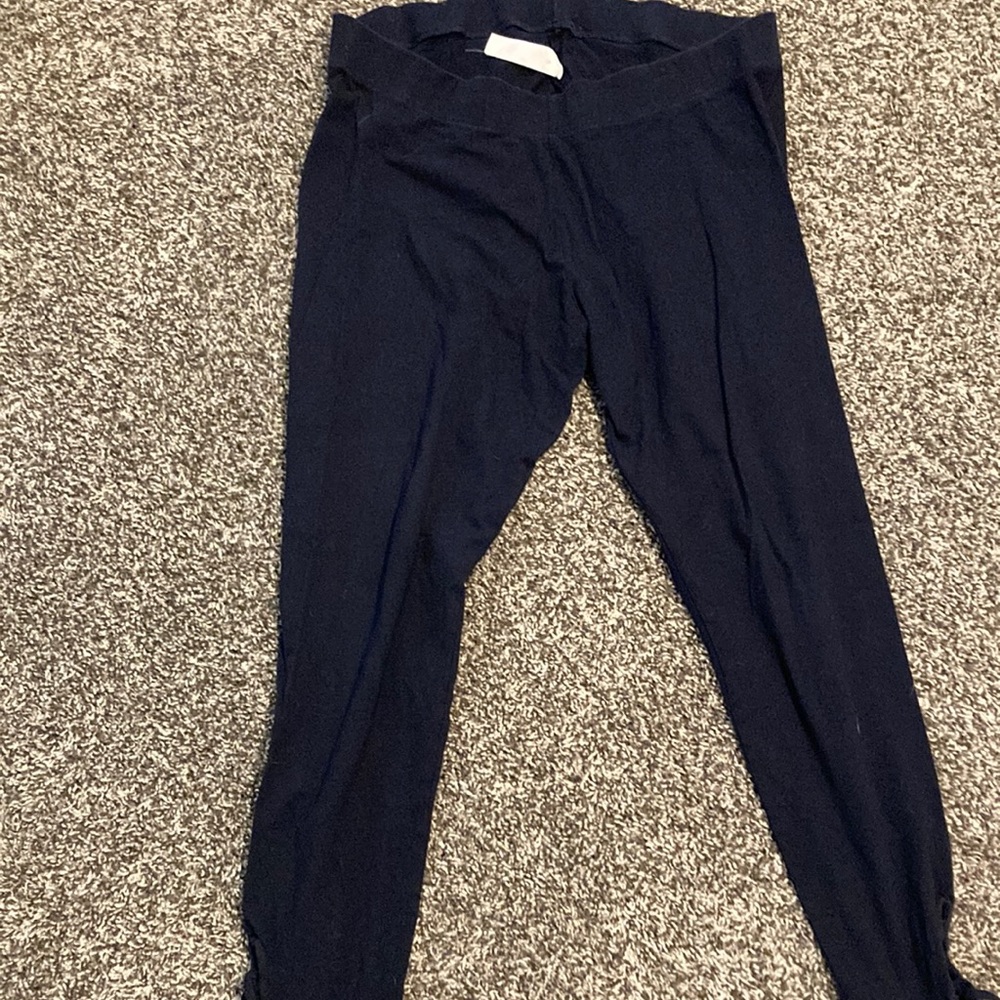 I am selling some old navy leggings
